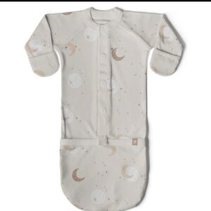 Goumi Moons And Stars